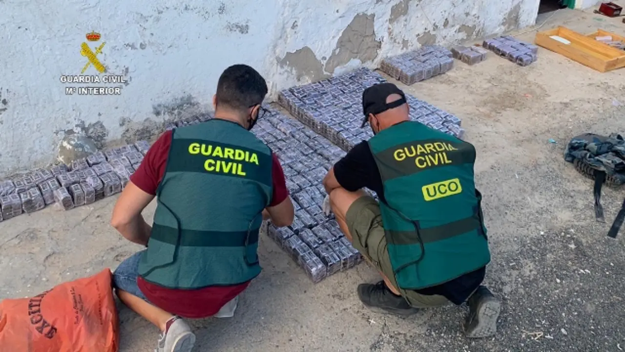 Guardia civil drogas 2020-09-25_JAMELA_01_Fotor