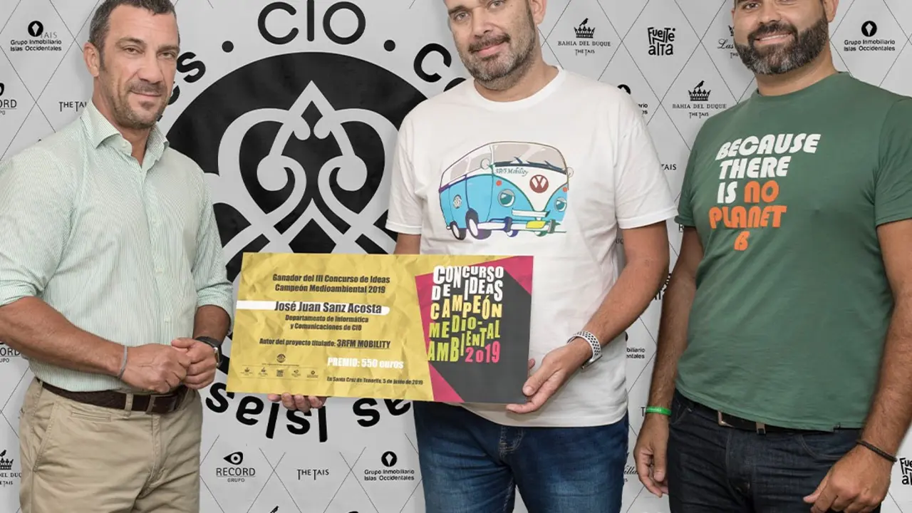 ICO Entrega del premio Campe&oacute;n-medioambiental_Fotor