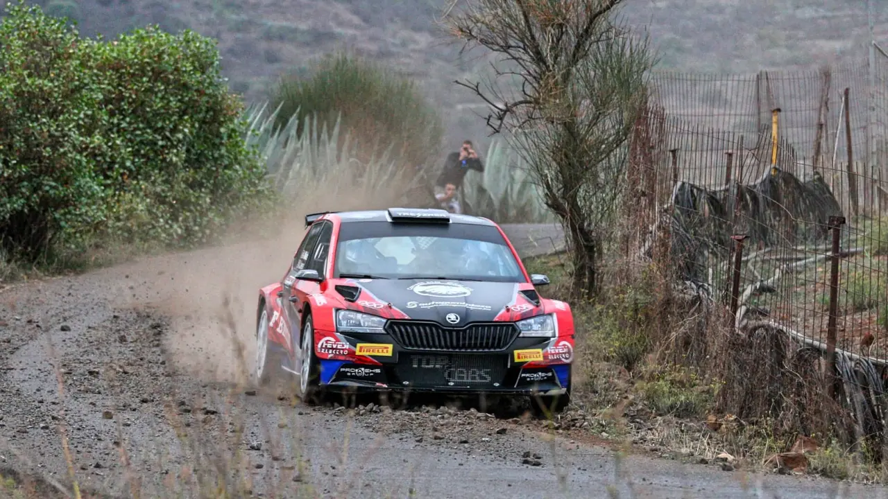 Rallye AndreasMikkelsen2_Fotor