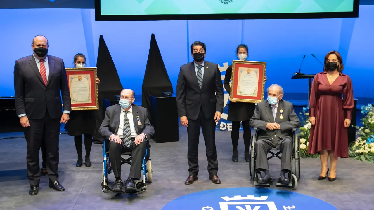20201124_cabtf_medallas_oro_arquitectos_33 (22)_Fotor