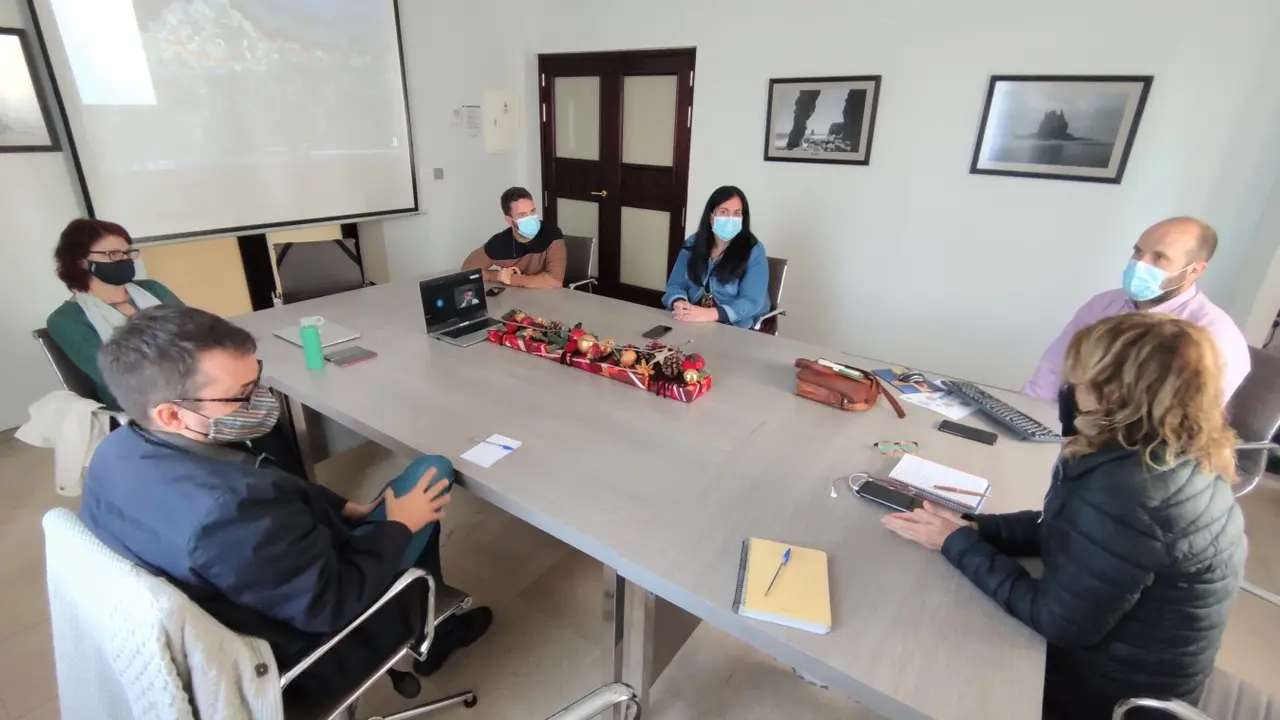 Reuni&oacute;n del grupo S&iacute; Podemos Canarias con representaci&oacute;n del Ayto_Fotor