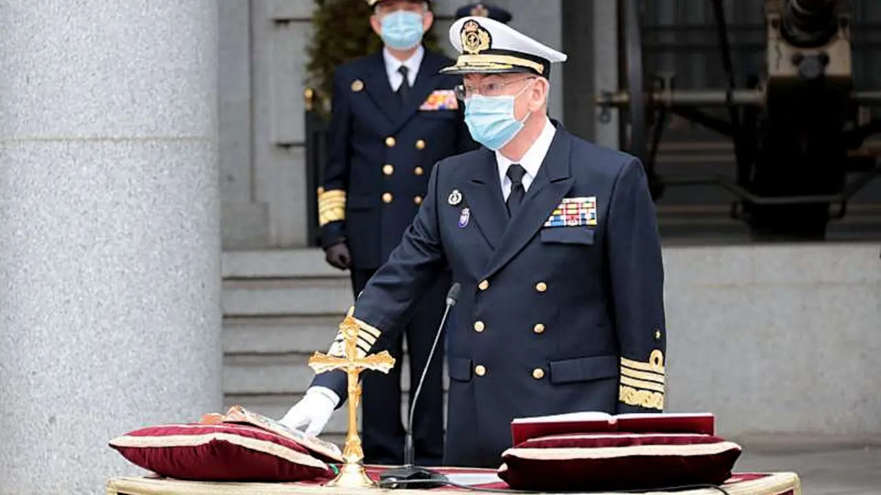 El almirante general L&oacute;pez Calder&oacute;n nuevo JEMAD_Fotor