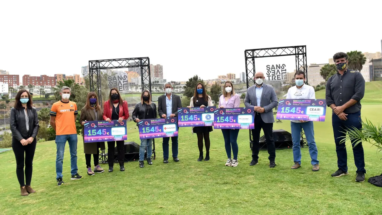 La San Silvestre 2020 entrega 7.725 euros a cinco ONG&rsquo;s, en Las Palmeras Golf _Fotor