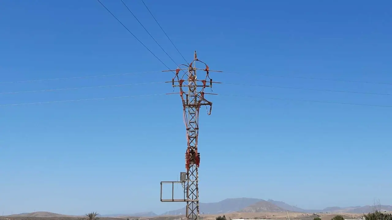 Tendido el&eacute;ctrico _Fotor