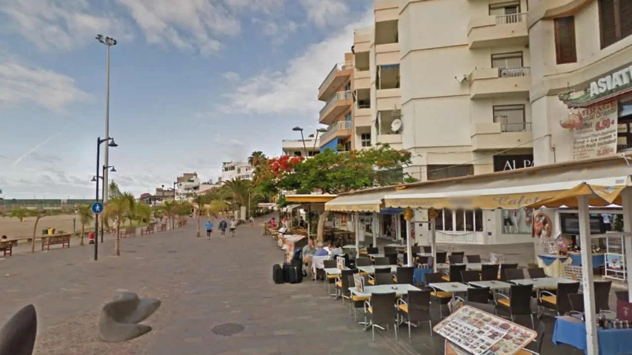 Los cristianos Terraza (1)_Fotor