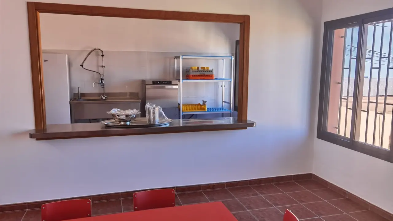 NUEVO COMEDOR CEIP SANTO DOMINGO EN LA GUANCHA_Fotor