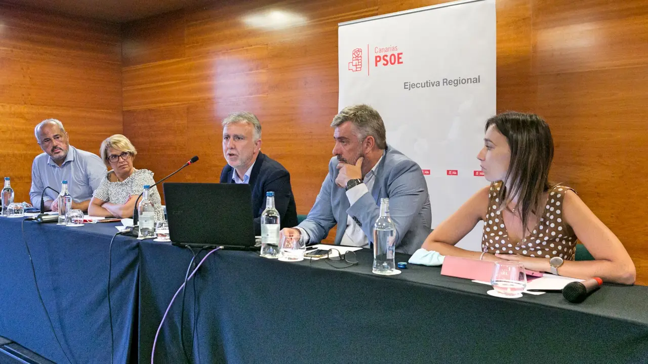 PSOE Canarias ejecutiva_Fotor