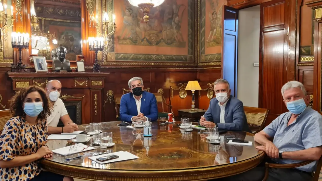 La ministra Mar&iacute;a Jes&uacute;s Montero promover&aacute; un cambio legislativo antes de que acabe el a&ntilde;o 2021 como paso previo a la negociaci&oacute;n de los PGE entre PSOE y NC