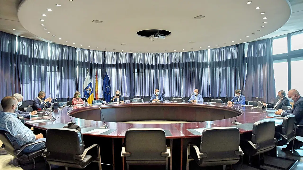 Acuerdo Gobierno y entidades bancarias adelanto indemnizaciones 1(1)
