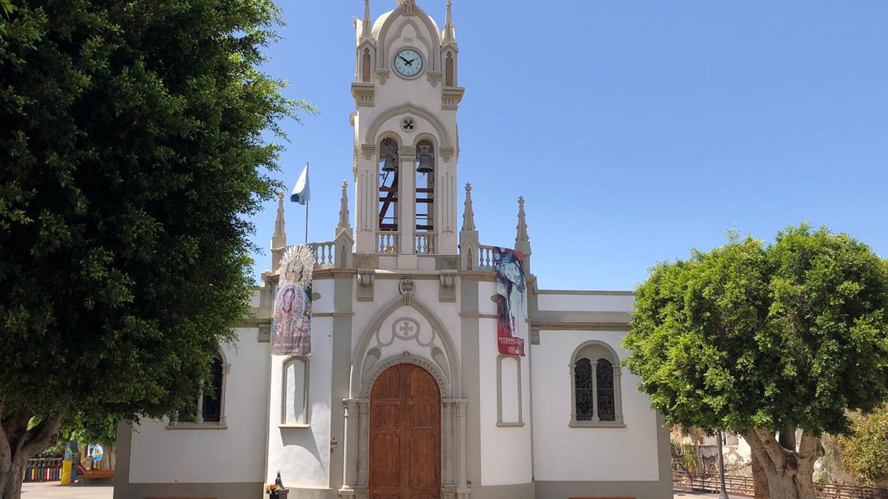 Gu&iacute;a de Isora Fachada Iglesia durante las Fiestas Patronales