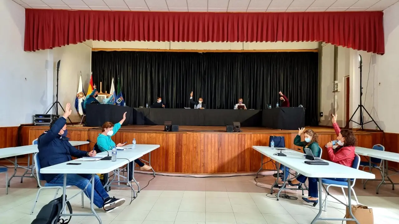 pleno-extraordinario-arico-10112021