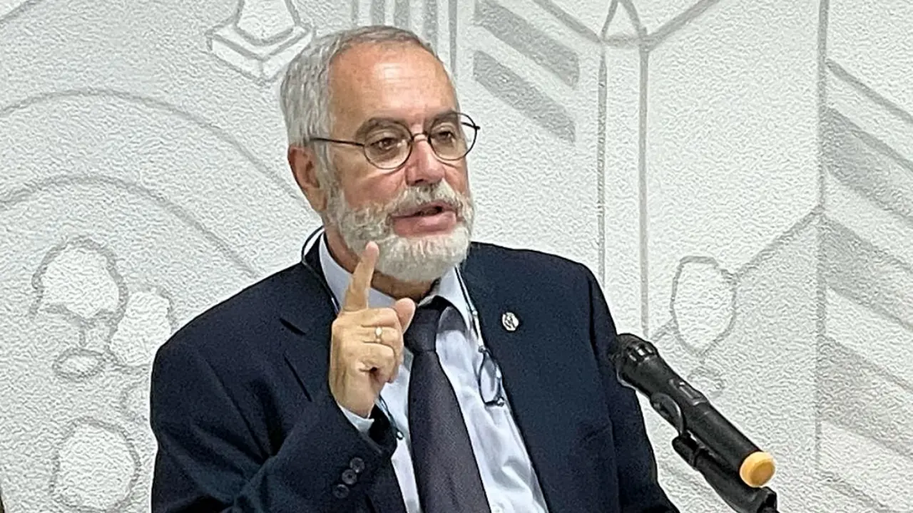 Oscar Izquierdo 016-2(1)