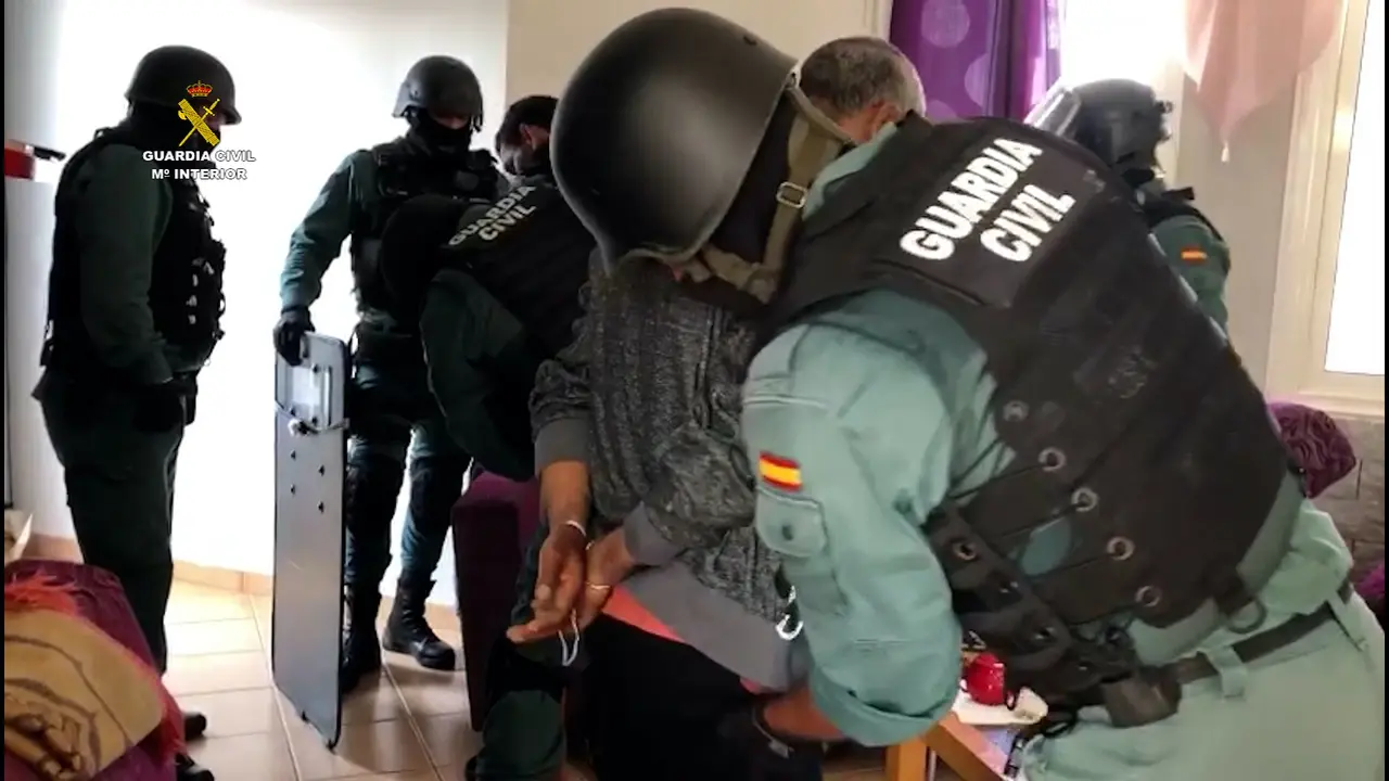 Hach&iacute;s Guardia Civil 2021-12-30_op_lamak_02-2(1)