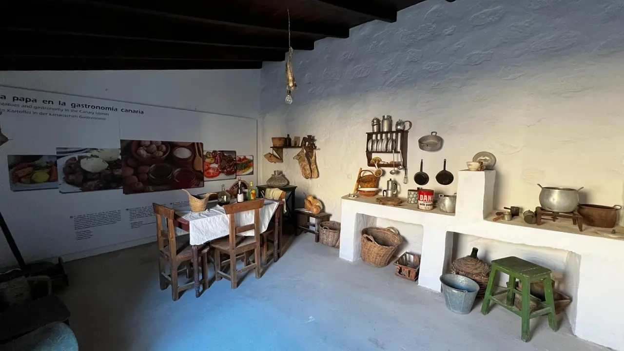 Casa de D. Gregorio, en El Roque -WA0154(1)