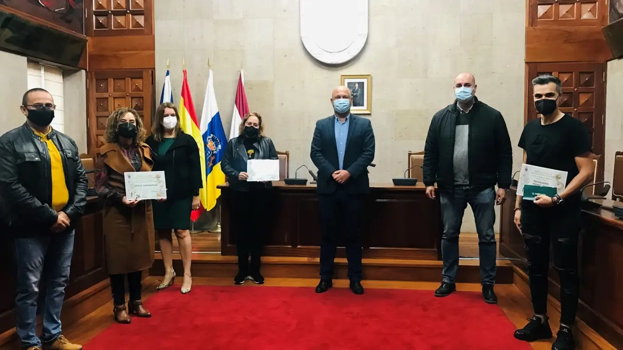 Granadilla escaparatismo navide&ntilde;o Grupo Ganadores(1)