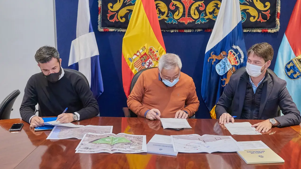 Ram&oacute;n de la Rocha                                 