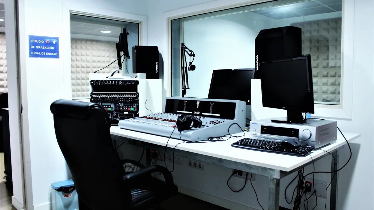 Estudio Radio Granadilla(1)