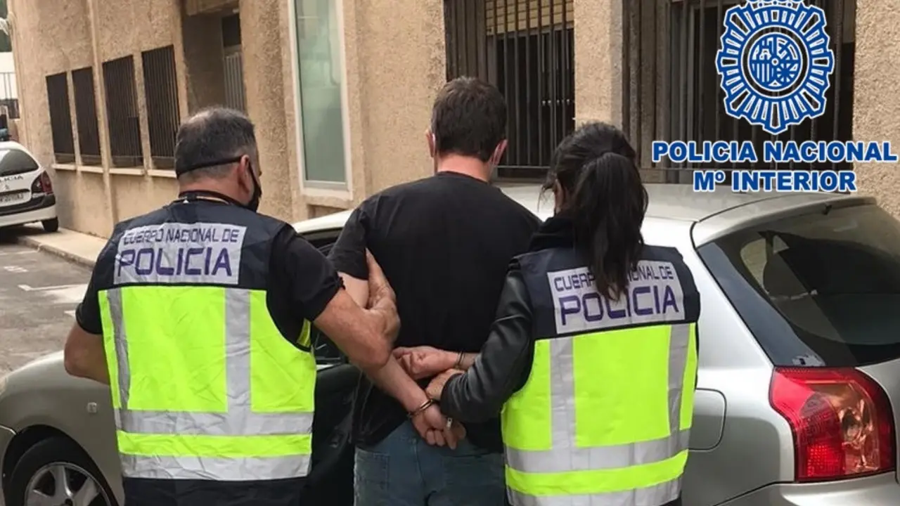 Polic&iacute;a Nacional detenci&oacute;n