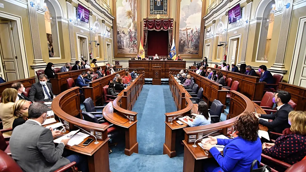 Parlamento de Canarias 2022-03-08 at 11_Fotor
