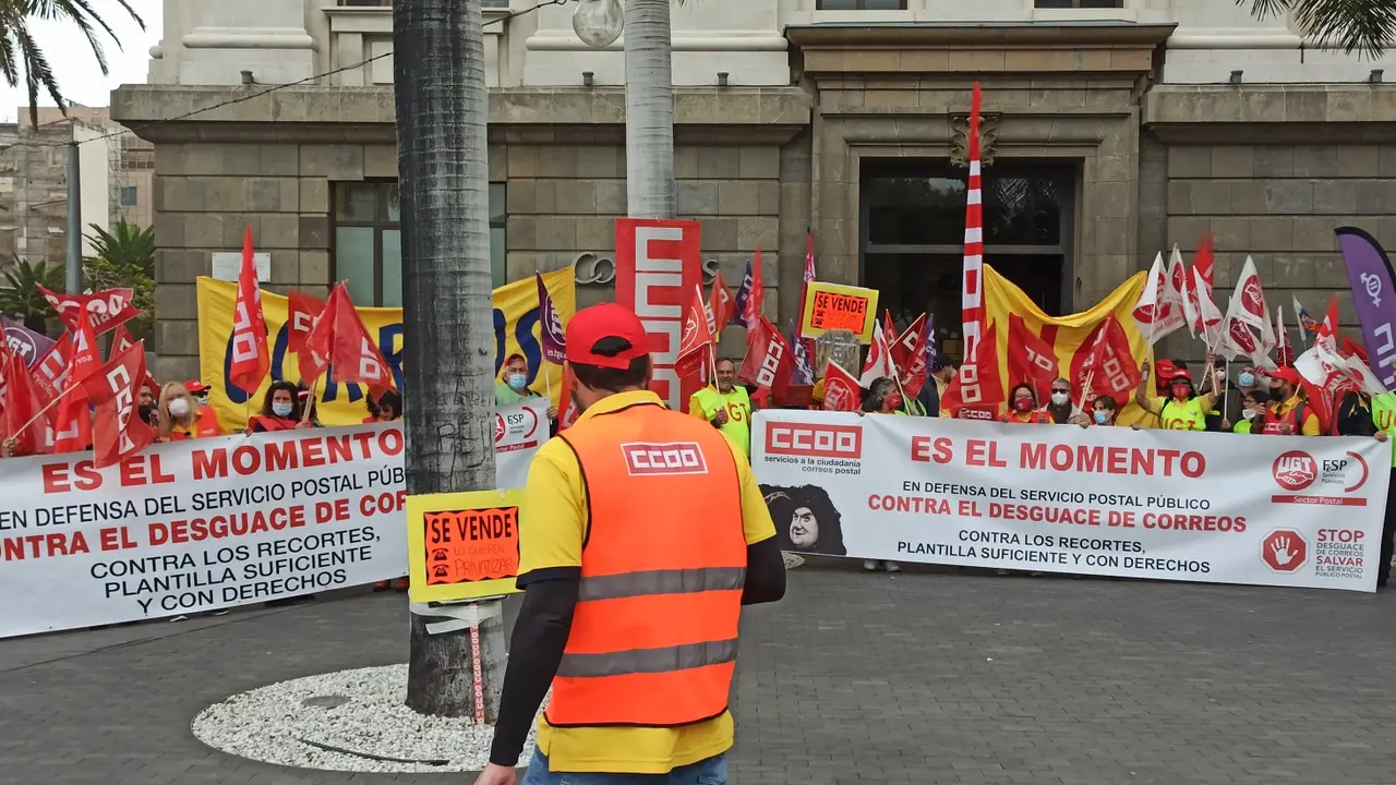 UGT CCOO Correos 712_Fotor