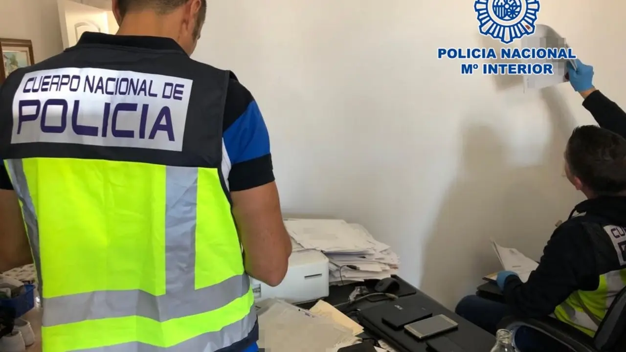 Polic&iacute;a nacional -2022-03-28-11-30-35(1)