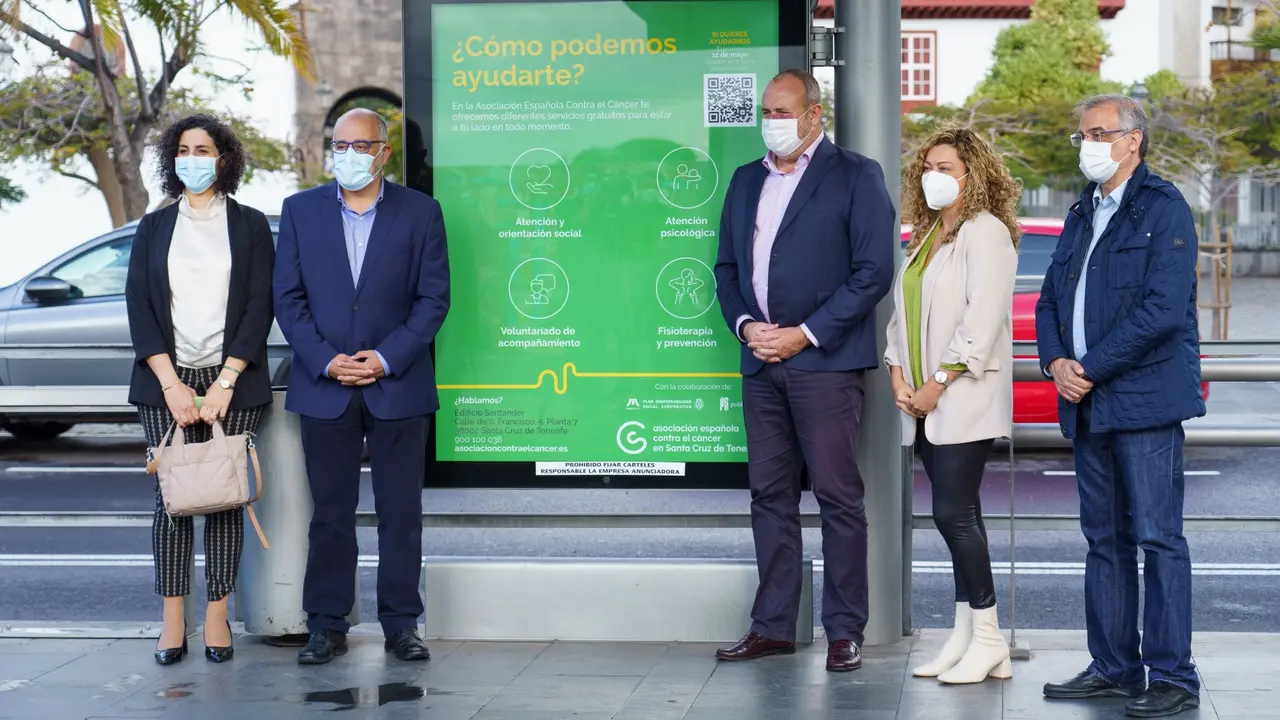 20220404-cabildo_enrique-arriaga-jose-alberto-leon-asociacion-cancer-007(1)
