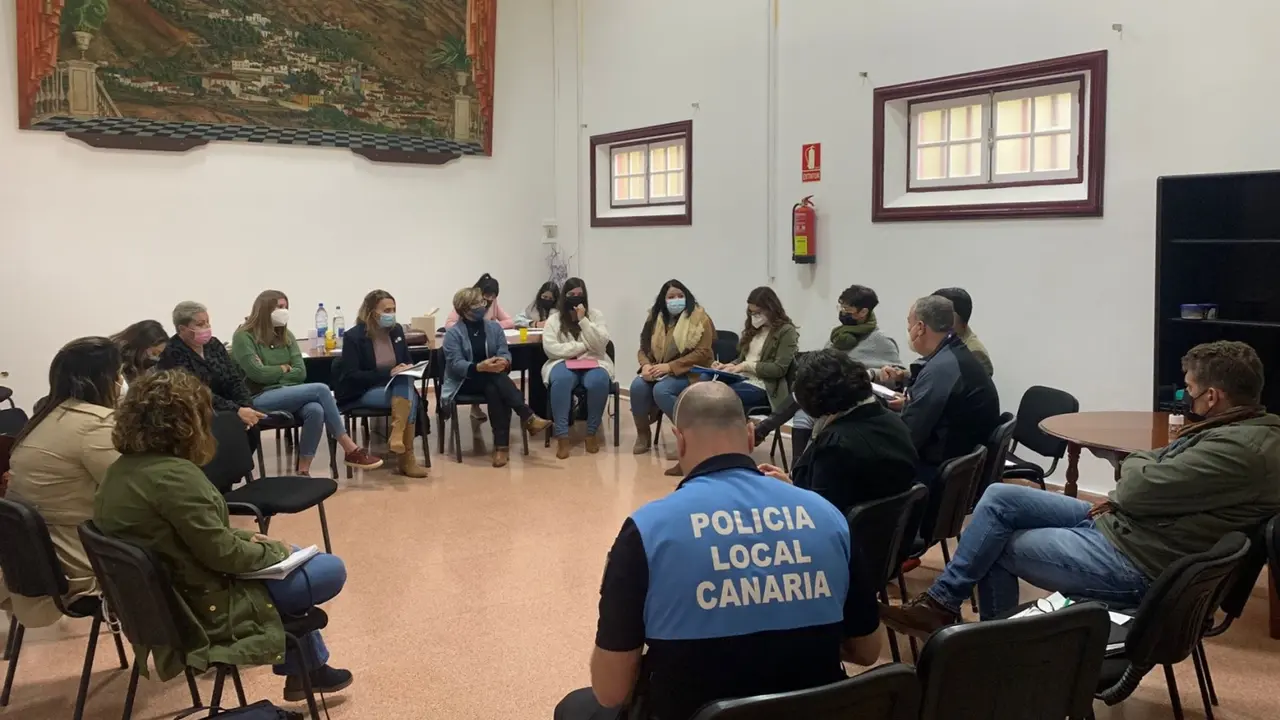 Granadilla Reuni&oacute;n recursos poblaci&oacute;n infantil y juvenil