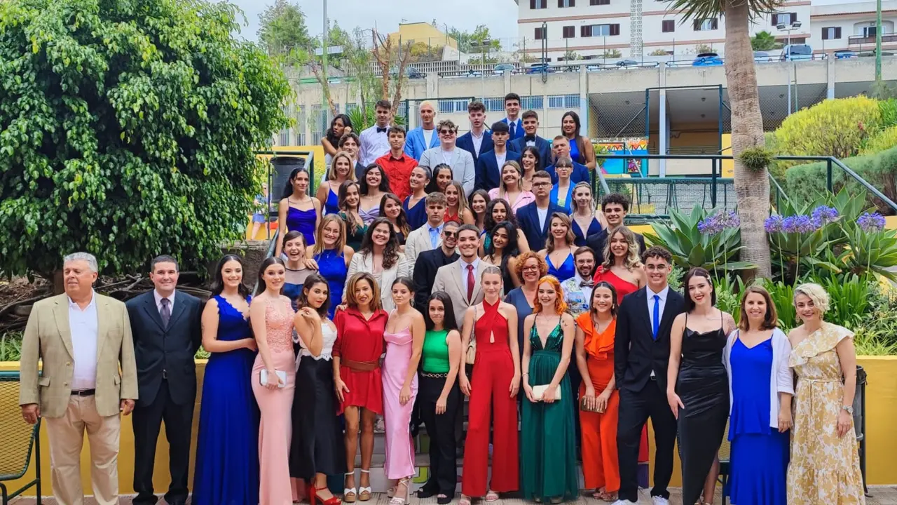 El IES Agust&iacute;n de Betancourt celebra la graduaci&oacute;n de 90 j&oacute;venes portuenses