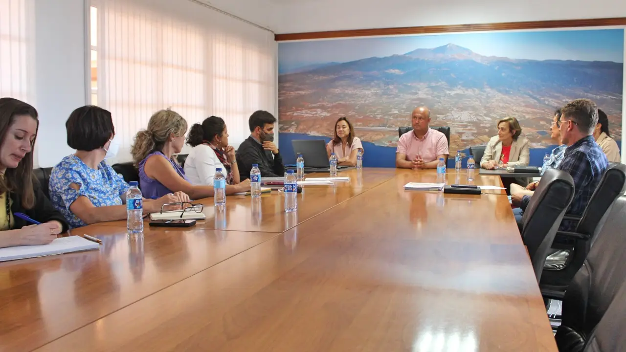 Granadilla Reuni&oacute;n UNICEF 2(1)