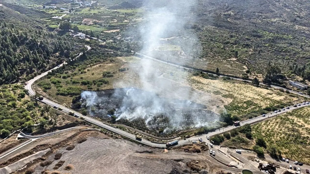 Incendio monte bajo Santiago Teide0(1)