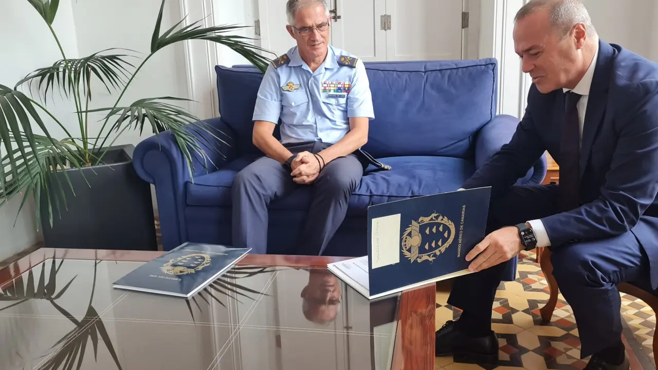 HIDALGO MANTIENE UN ENCUENTRO CON EL JEFE DEL MACAN 2