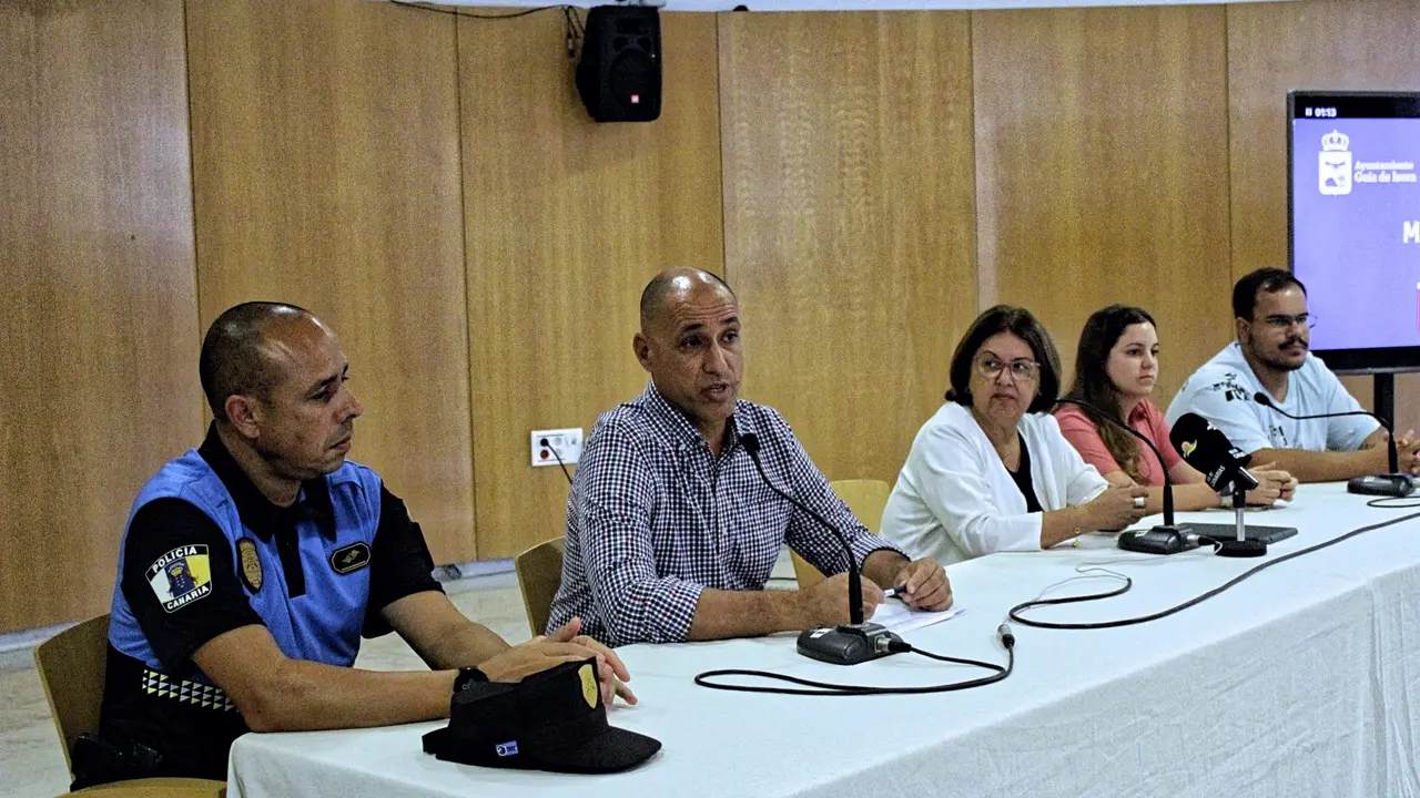 Gu&iacute;a de Isora M&aacute;s Cerca De Ti&rdquo;