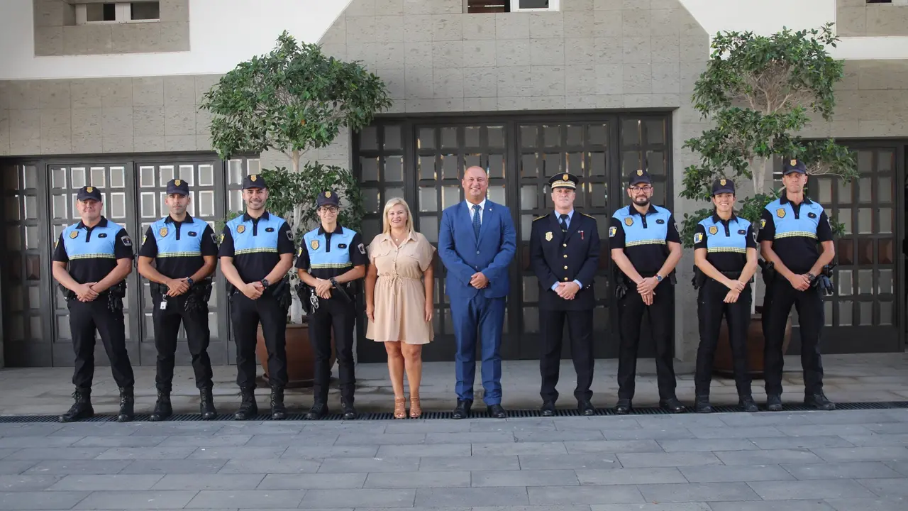 Granadilla Polic&iacute;a Local 1(1)