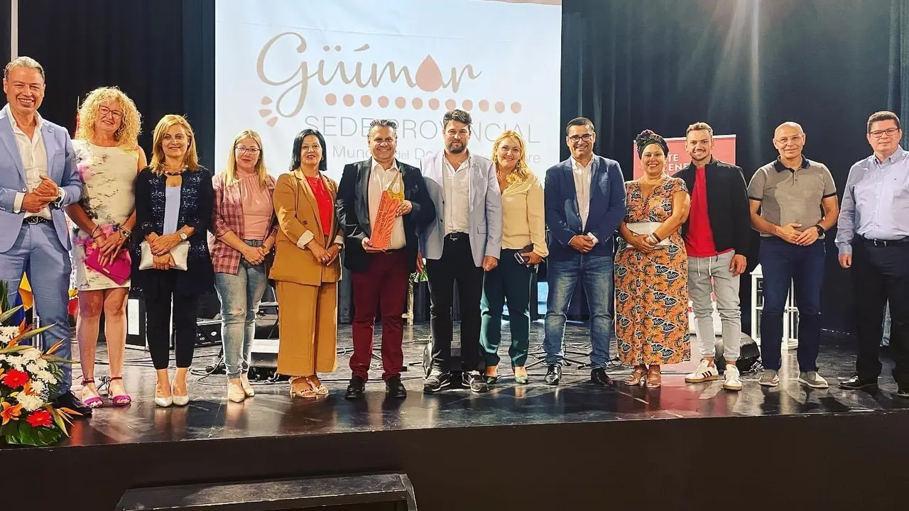 Foto de familia de la presentaci&oacute;n(1)