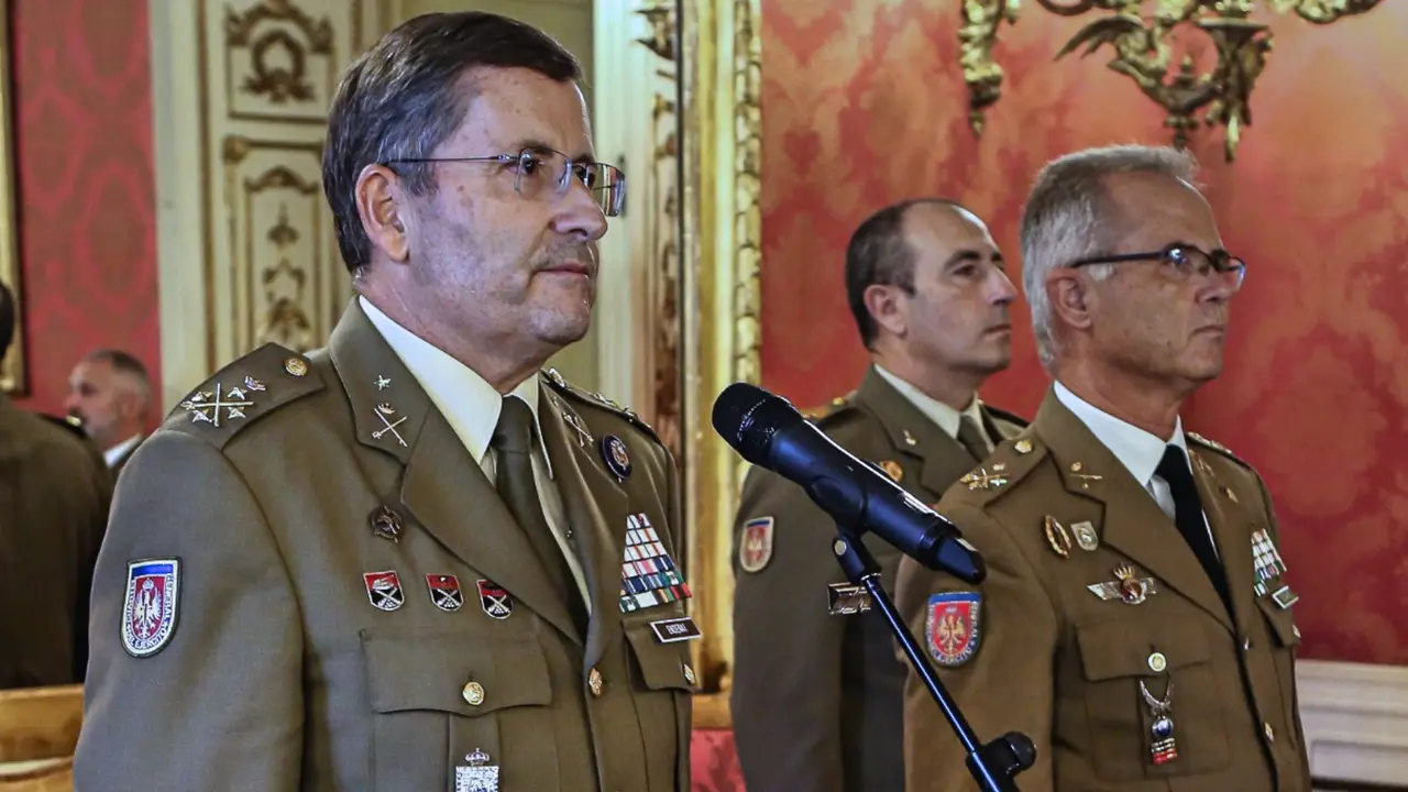 El acto ha sido presidido por el Jefe de Estado Mayor del Ej&eacute;rcito de Tierra, general de ej&eacute;rcito Amador Ense&ntilde;at y Berea