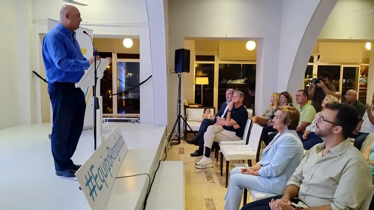 Presentaci&oacute;n Jos&eacute; Domingo Regalado 8
