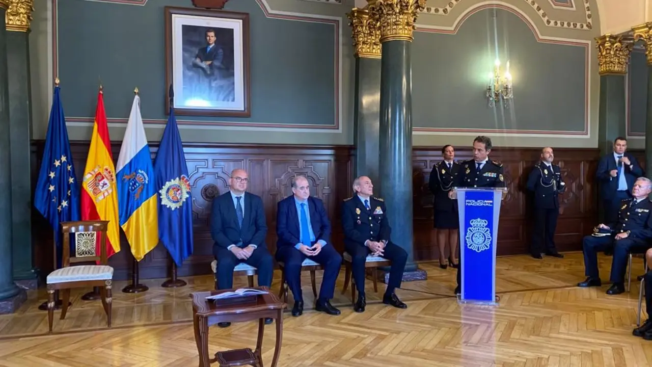 Toma de posesi&oacute;n del Comisario Principal Jes&uacute;s Mar&iacute;a G&oacute;mez 0011(1)