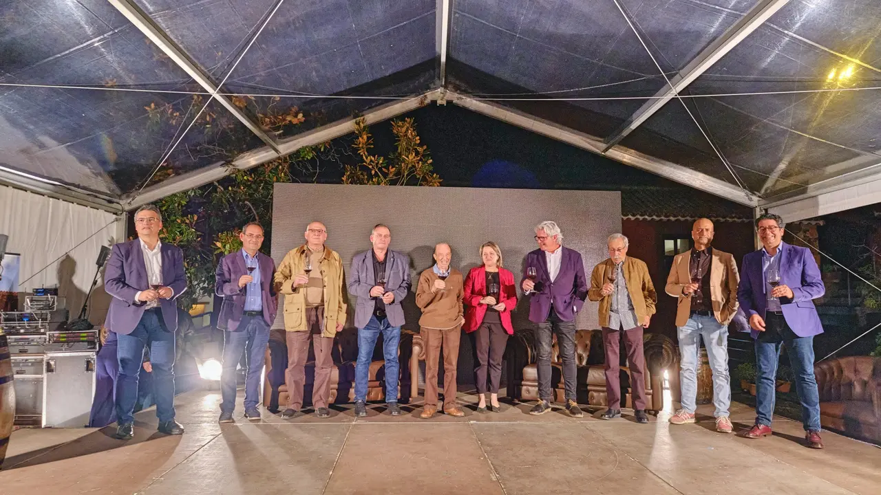Pedro Martin asiste al  DESCORCHE SAN ANDR&Eacute;S. Casa del Vino