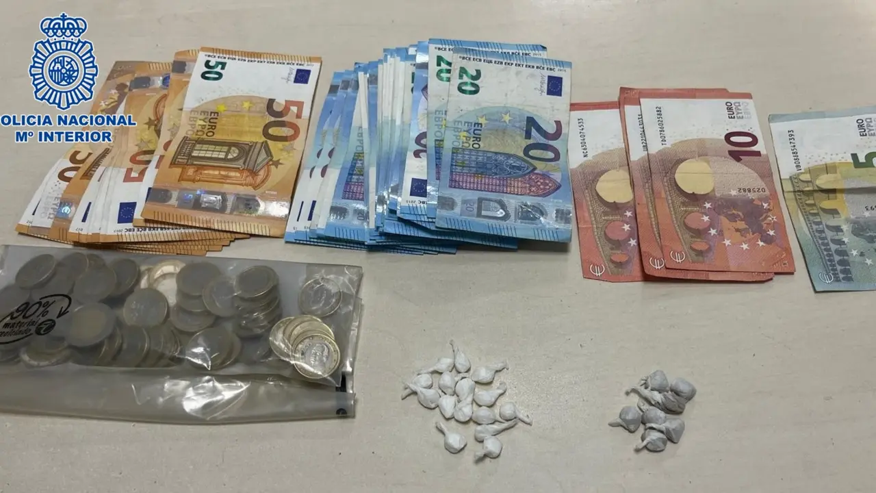 Polic&iacute;a Drogas 005(1)