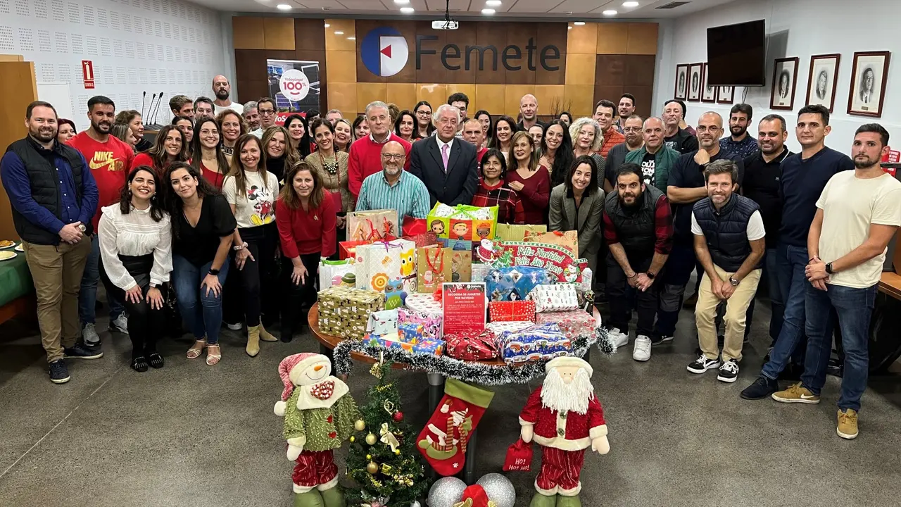 Regalos de Femete para menores de Aldeas Infantiles 4(1)