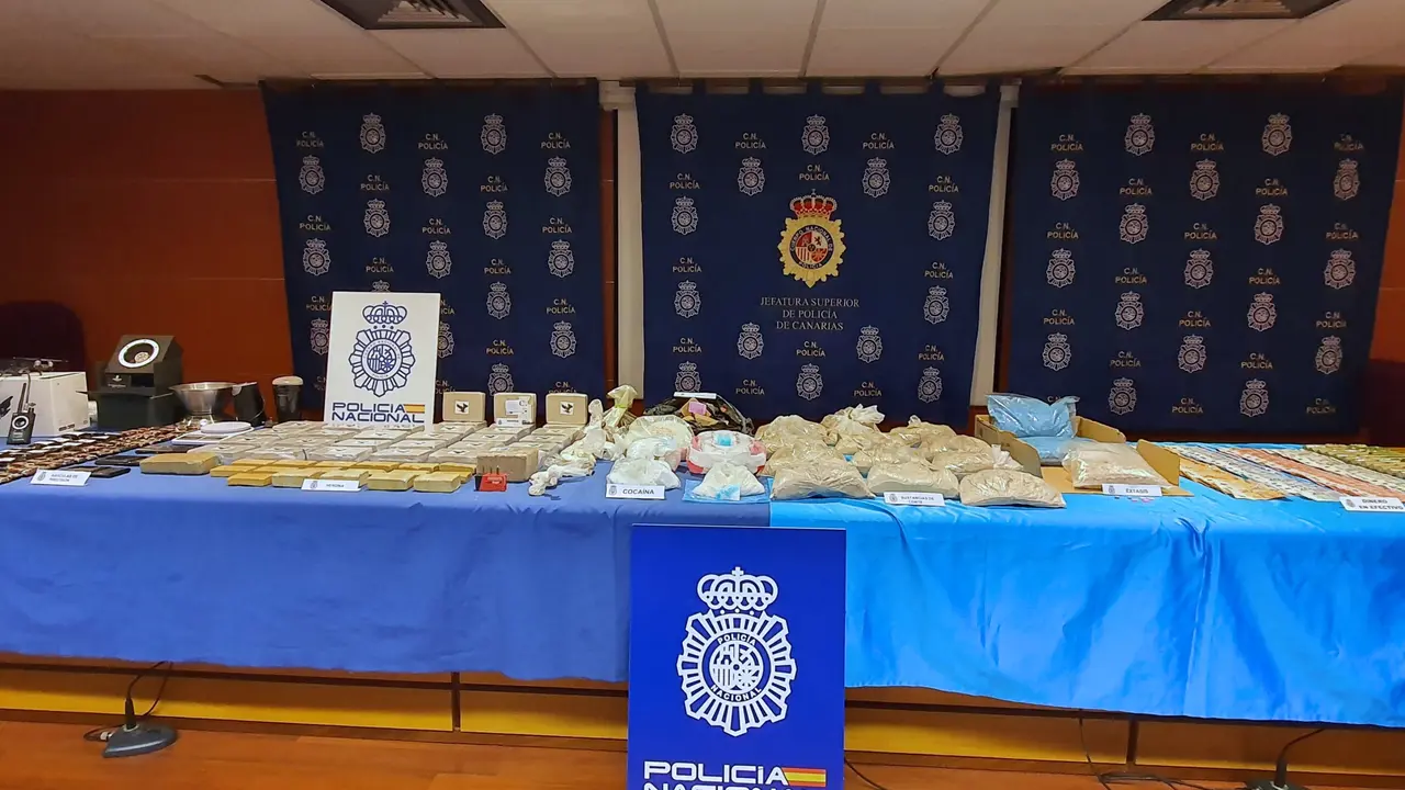 Polic&iacute;a Heroh&iacute;na 1-11(1)