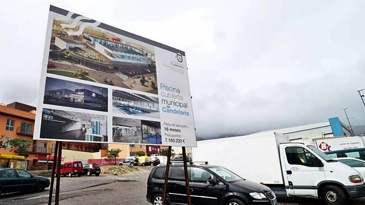 Imagen cartel anunciador Piscina Cubierta 2019(1)