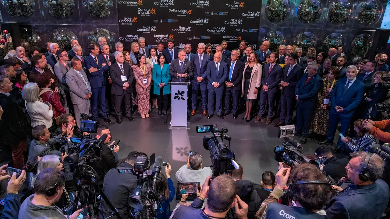 FITUR 23-25(1)