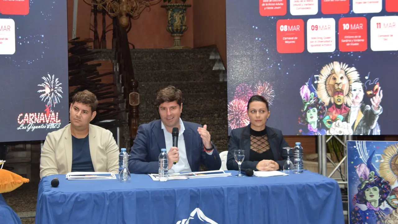 Foto de la presentaci&oacute;nde actos carnaval1(1)