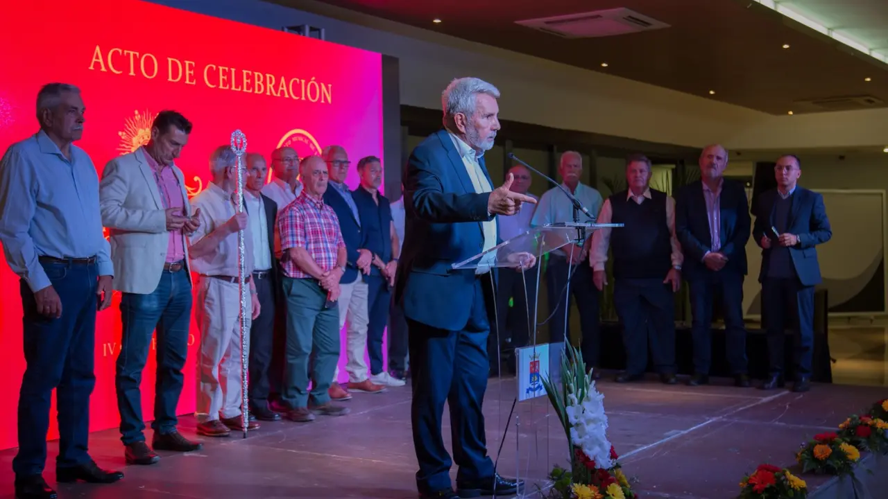 Adeje reconoce la labor de la Banda y la Hermandad del Sant&iacute;simo_n(1)