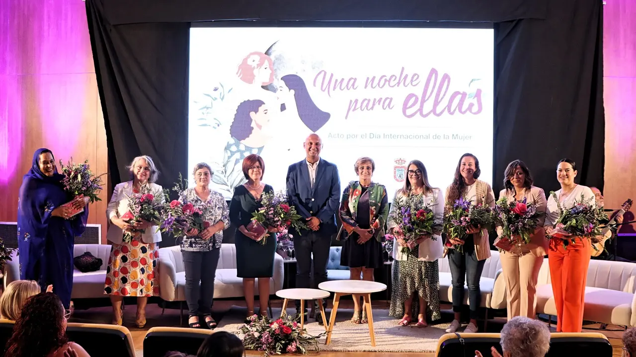 Granadilla mujeres Homenaje 1-2(1)