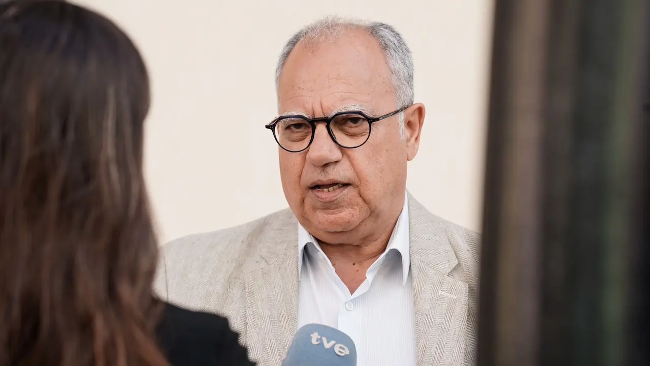 Casimiro Curbelo 040423