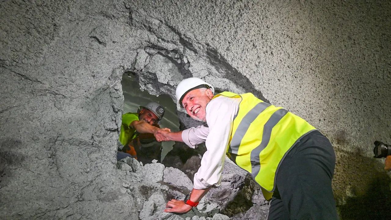 Anillo insular T&uacute;nel Erjos 2023-06-26-20-54-27(1)(1)