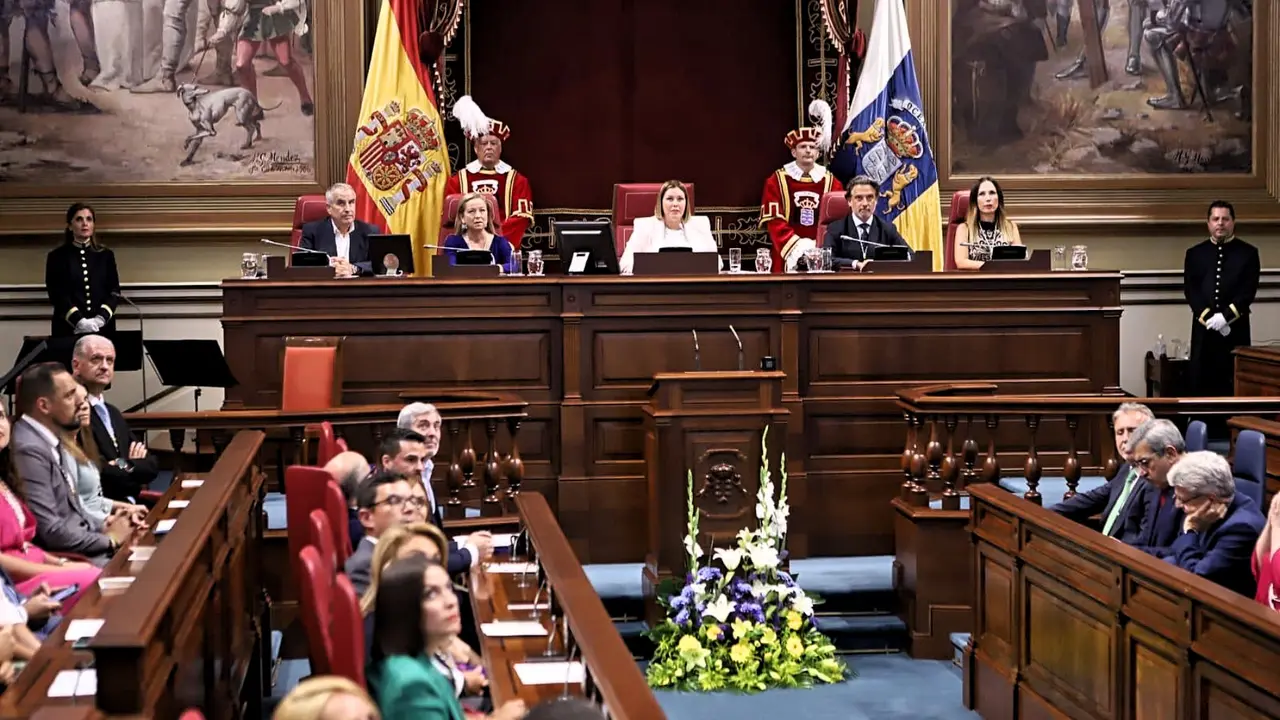 Parlamento sesi&oacute;nsolemne5(1)