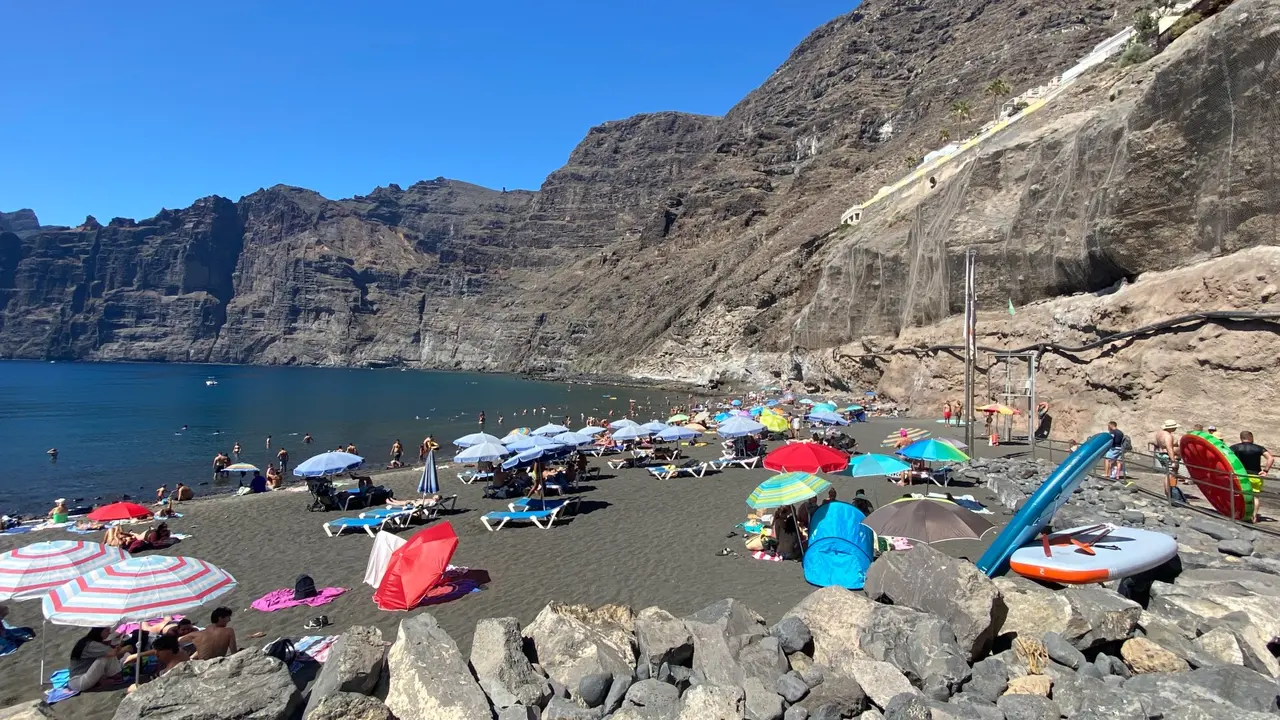 Playa de Los Guios, Los Gigantes